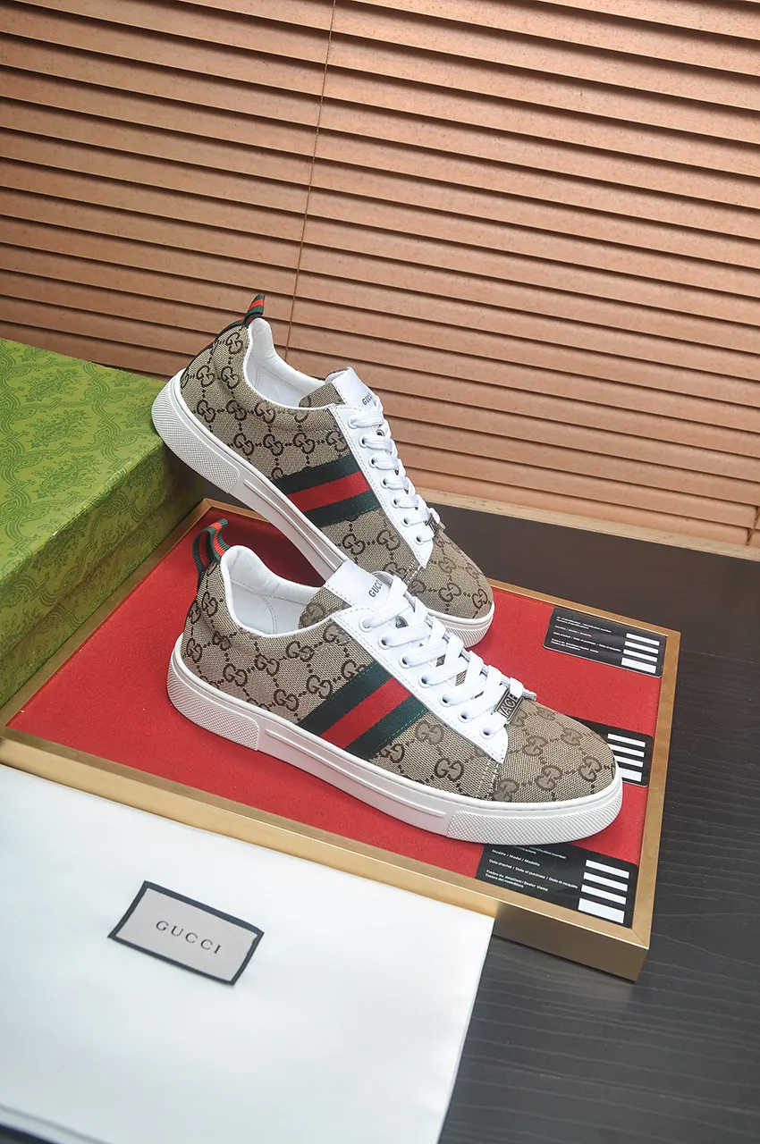 Men's men's shoes💰420💶[GUCCI Gucci] official website 1:1 men's sports shoes are now on the market, using original Gucci fabric + gluten lining, plus the official website original 1:1 comfortable outsole. Fashionable and versatile, super comfortable and breathable. 5 colors available, standard shoe size 38/45 (custom-made sizes 45 are non-refundable)